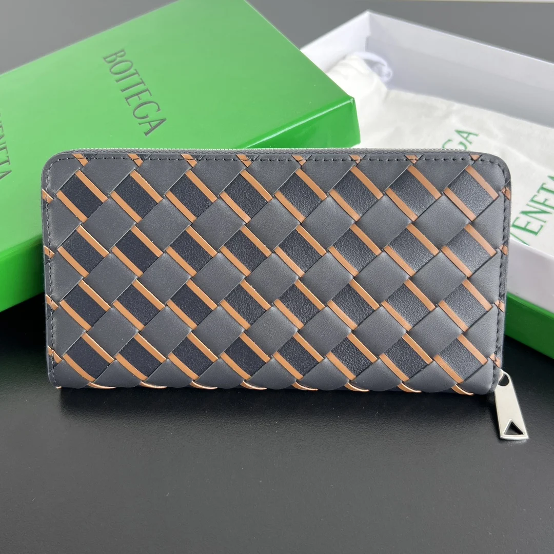 Bottega Veneta 593217 Men s Braided Leather Wallet