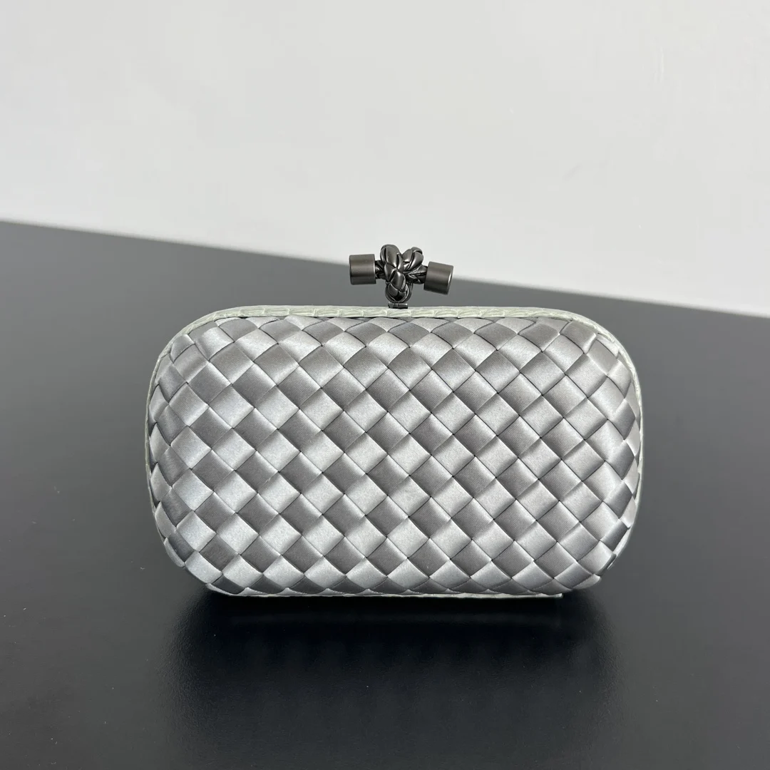Bottega Veneta 8651 16cm Knot Woven Clutch Bag