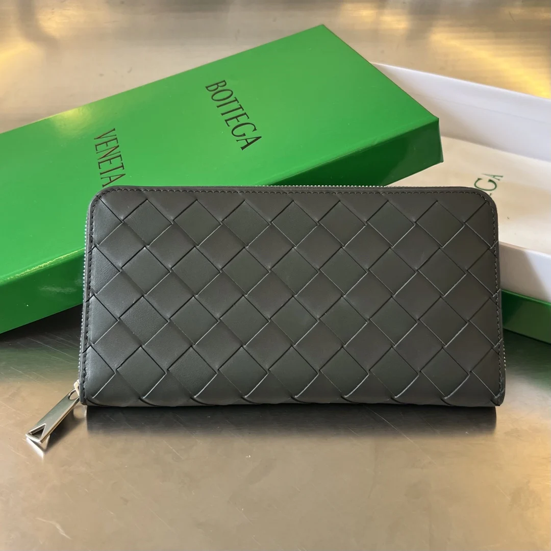 Bottega Veneta 593217 Men s Woven Wallet, Zippered Men s Wallet Bottega Veneta 593217 Men s Woven Wallet, Zippered Men s Wallet