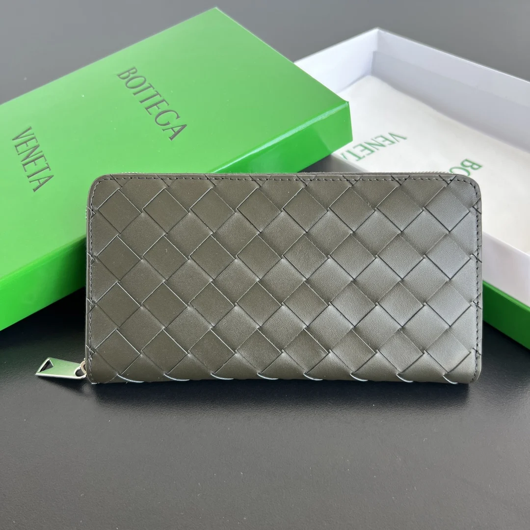 Bottega Veneta 593217 Men s Woven Leather Wallet