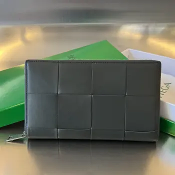 649607 Men s Large Woven Leather Wallet Replica Bottega Veneta wallets