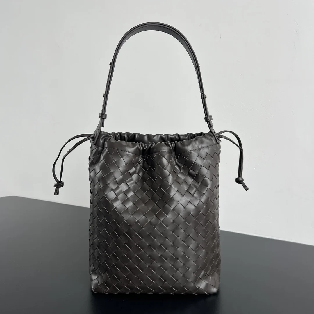 Bottega Veneta 836020 Woven Bucket Bag Ladies Handbag Bottega Veneta 836020 Woven Bucket Bag Ladies Handbag