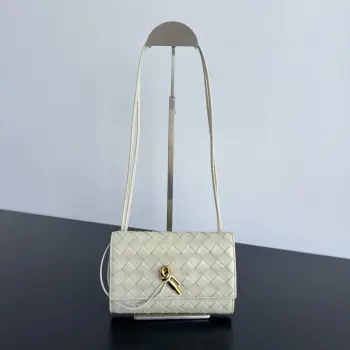 836940 Andiamo Envelope Crossbody Bag Replica Bottega Veneta womens bags
