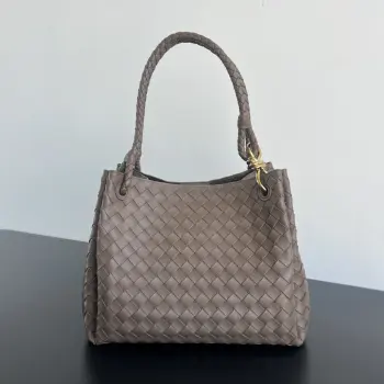 796571 New Intrecciato Leather Shoulder Bag Replica Bottega Veneta womens bags