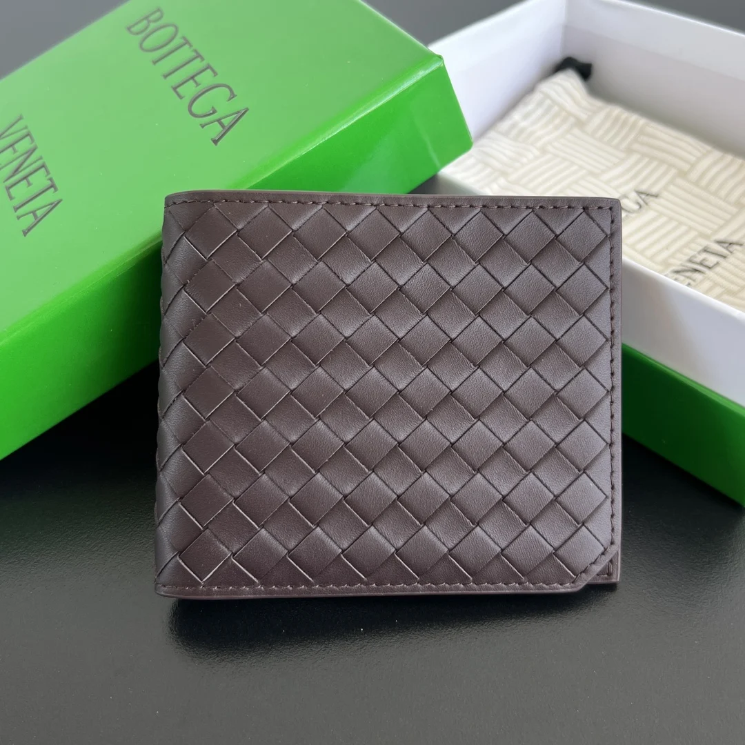 Bottega Veneta 796966 Intrecciato Piccolo Bi-Fold Wallet