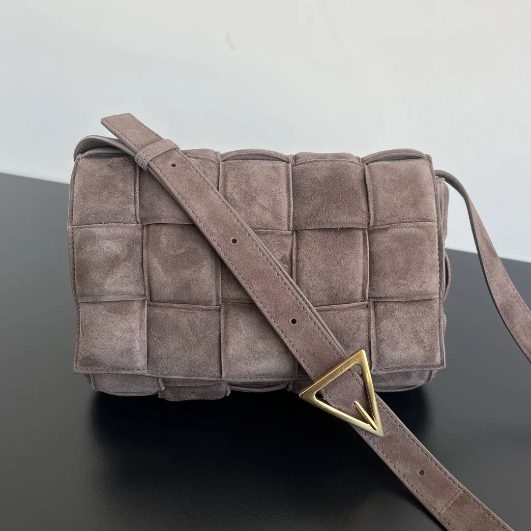 Bottega Veneta 70026-1 Cassette Bag Crossbody Bag