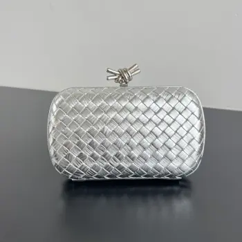 717622 Knot clutch Replica Bottega Veneta clutches
