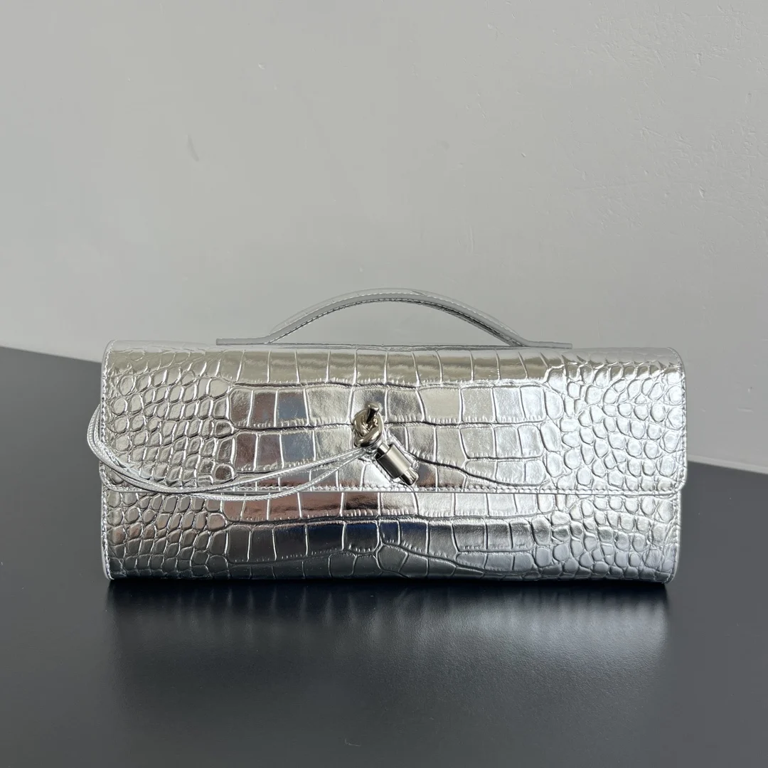 Bottega Veneta 741511 Crocodile-Embossed Clutch Long Wallet Bottega Veneta 741511 Crocodile-Embossed Clutch Long Wallet