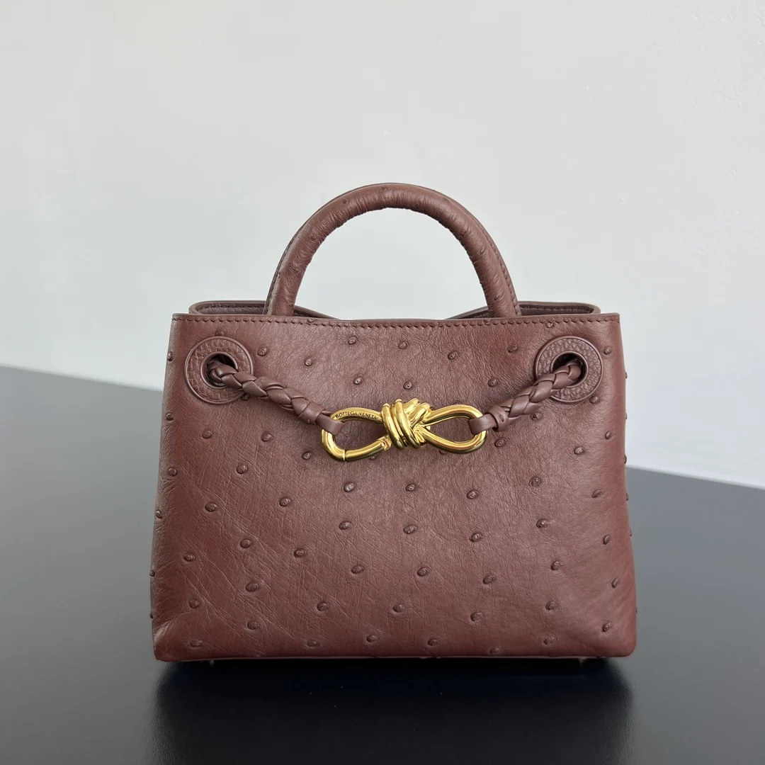 Bottega Veneta 805232 New Ostrich Andiamo Women s Top Handle Shoulder Bag Bottega Veneta 805232 New Ostrich Andiamo Women s Top Handle Shoulder Bag