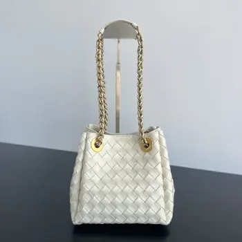 817175 Early Spring New Chain Parachute Women s Shoulder Bag Replica Bottega Veneta womens bags