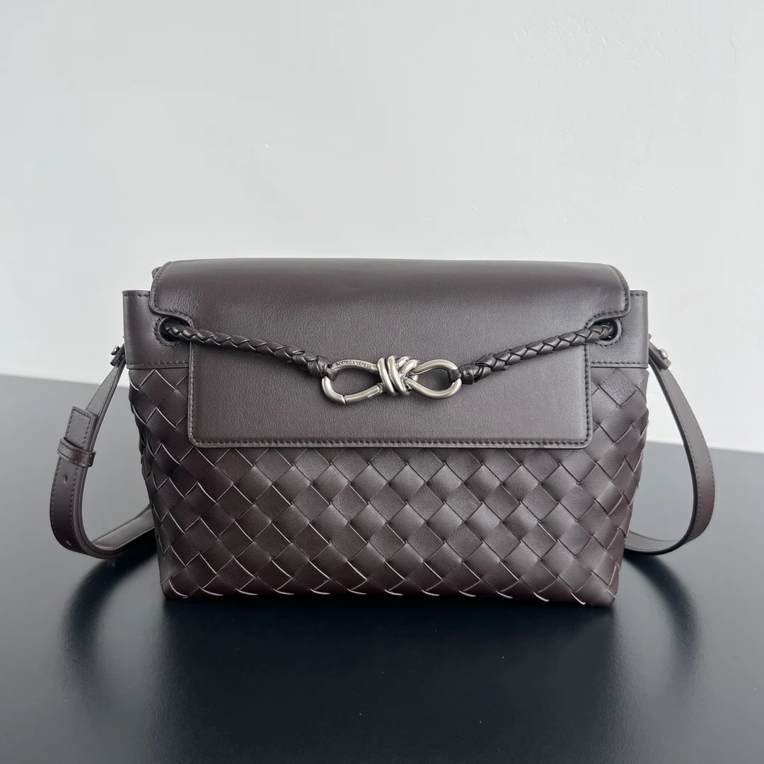 Bottega Veneta 815781 New Small Andiamo Crossbody Bag