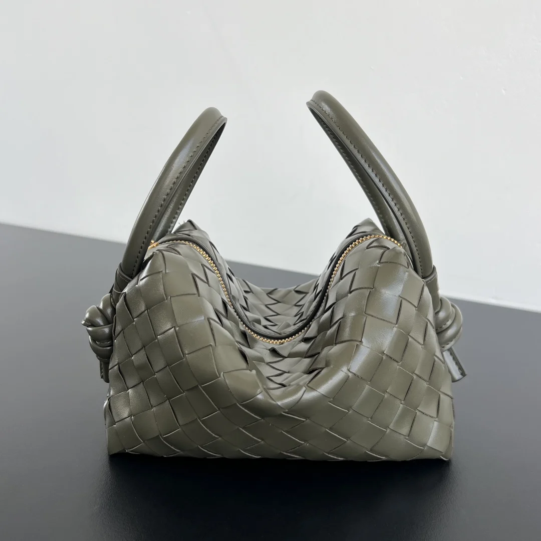 Bottega Veneta 796615 New Classic Loop Women s Handbag Shoulder Bag Crossbody Bag Bottega Veneta 796615 New Classic Loop Women s Handbag Shoulder Bag Crossbody Bag