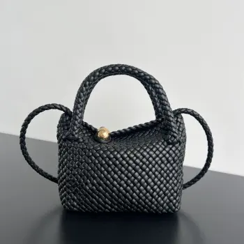 776755 2023 Winter Collection Tosca Handbag Women s Tote Shoulder Bag Replica Bottega Veneta womens bags