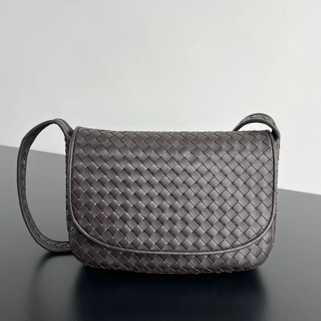 Bottega Veneta New Veneto Flap Men s Crossbody Bag