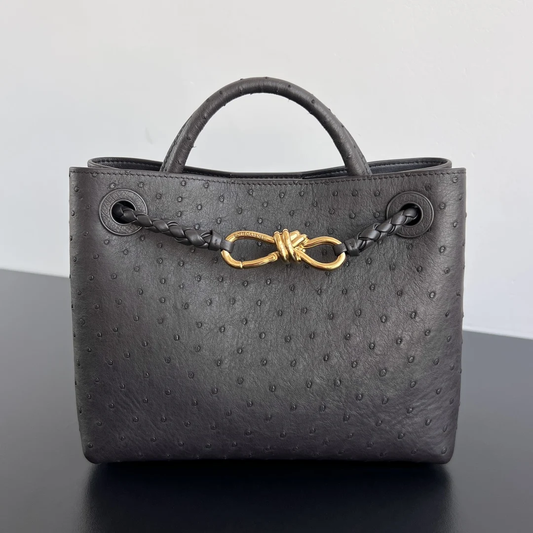 Bottega Veneta 805231 New Ostrich Andiamo Women s Top Handle Shoulder Bag Bottega Veneta 805231 New Ostrich Andiamo Women s Top Handle Shoulder Bag