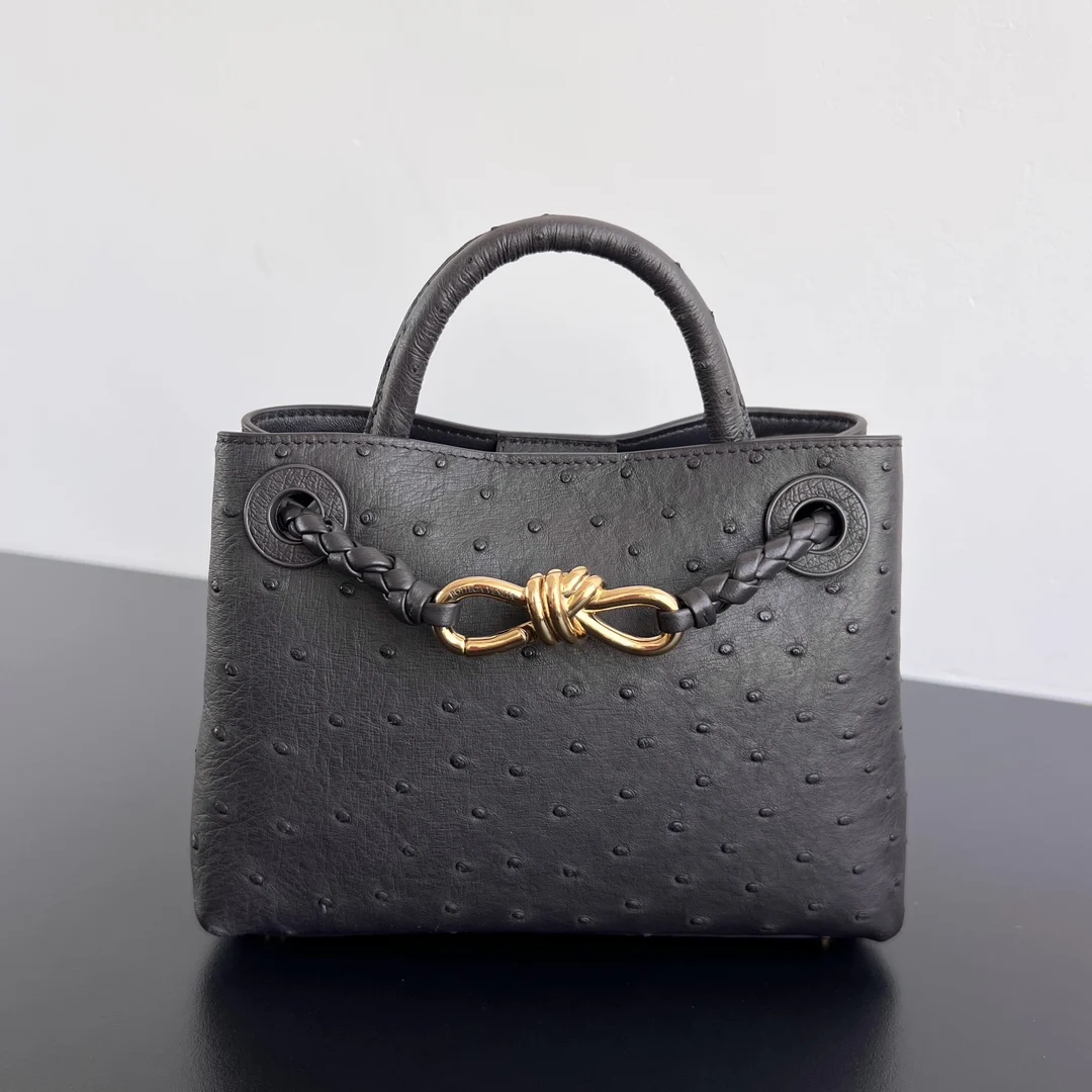 Bottega Veneta 805232 New Ostrich Andiamo Women s Top Handle Shoulder Bag Bottega Veneta 805232 New Ostrich Andiamo Women s Top Handle Shoulder Bag
