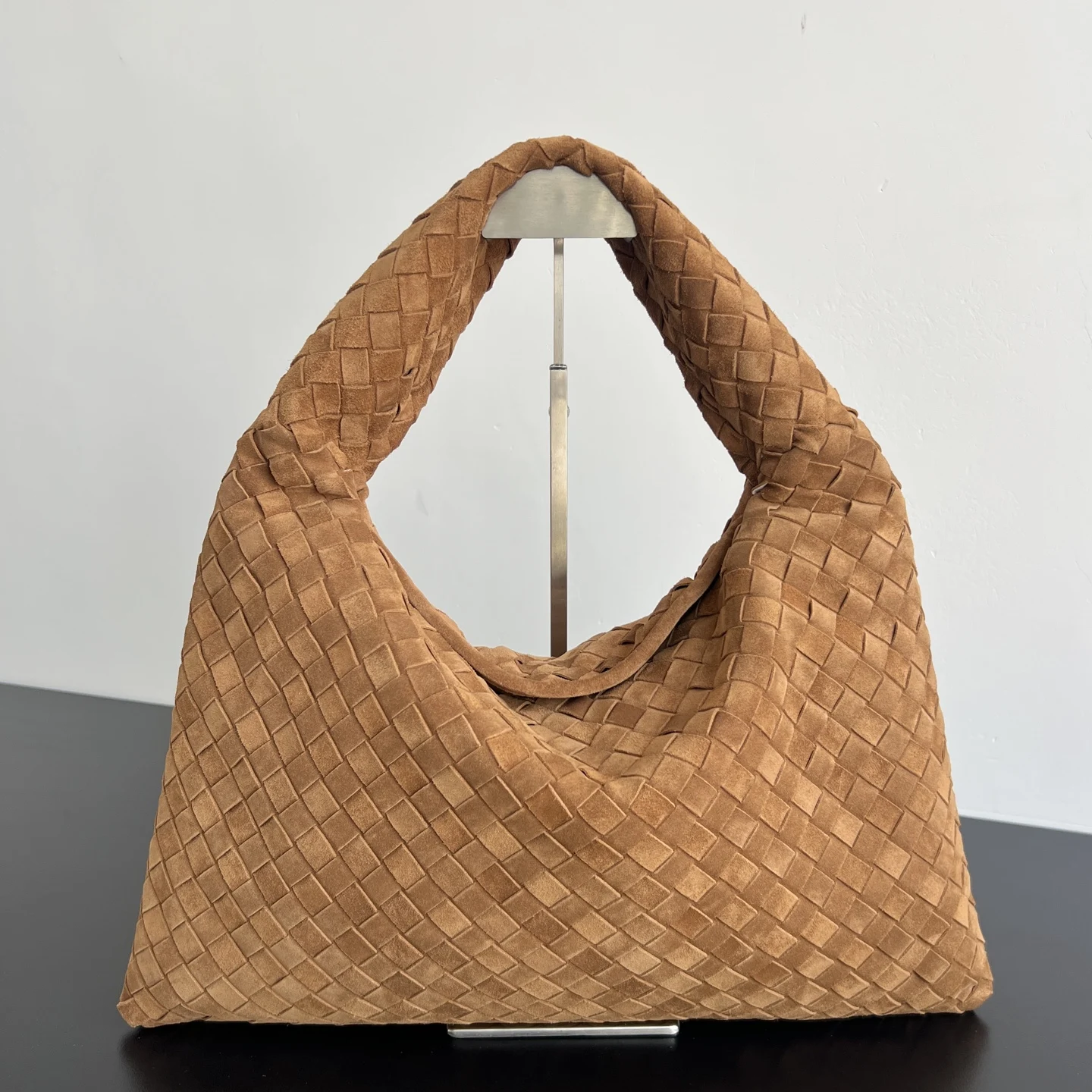 Bottega Veneta 796262 Medium Yangjin HOP Bag Women s Tote Shoulder Bag