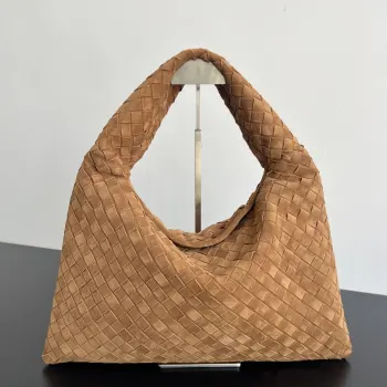 796262 Medium Yangjin HOP Bag Women s Tote Shoulder Bag Replica Bottega Veneta womens bags