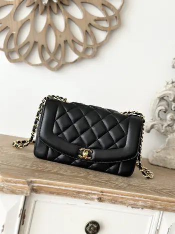 A2221 Pre-owned CF Chain Bag Women s Crossbody Bag Replica Chanel womens bags