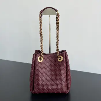 817175 Early Spring New Chain Parachute Women s Shoulder Bag Replica Bottega Veneta womens bags