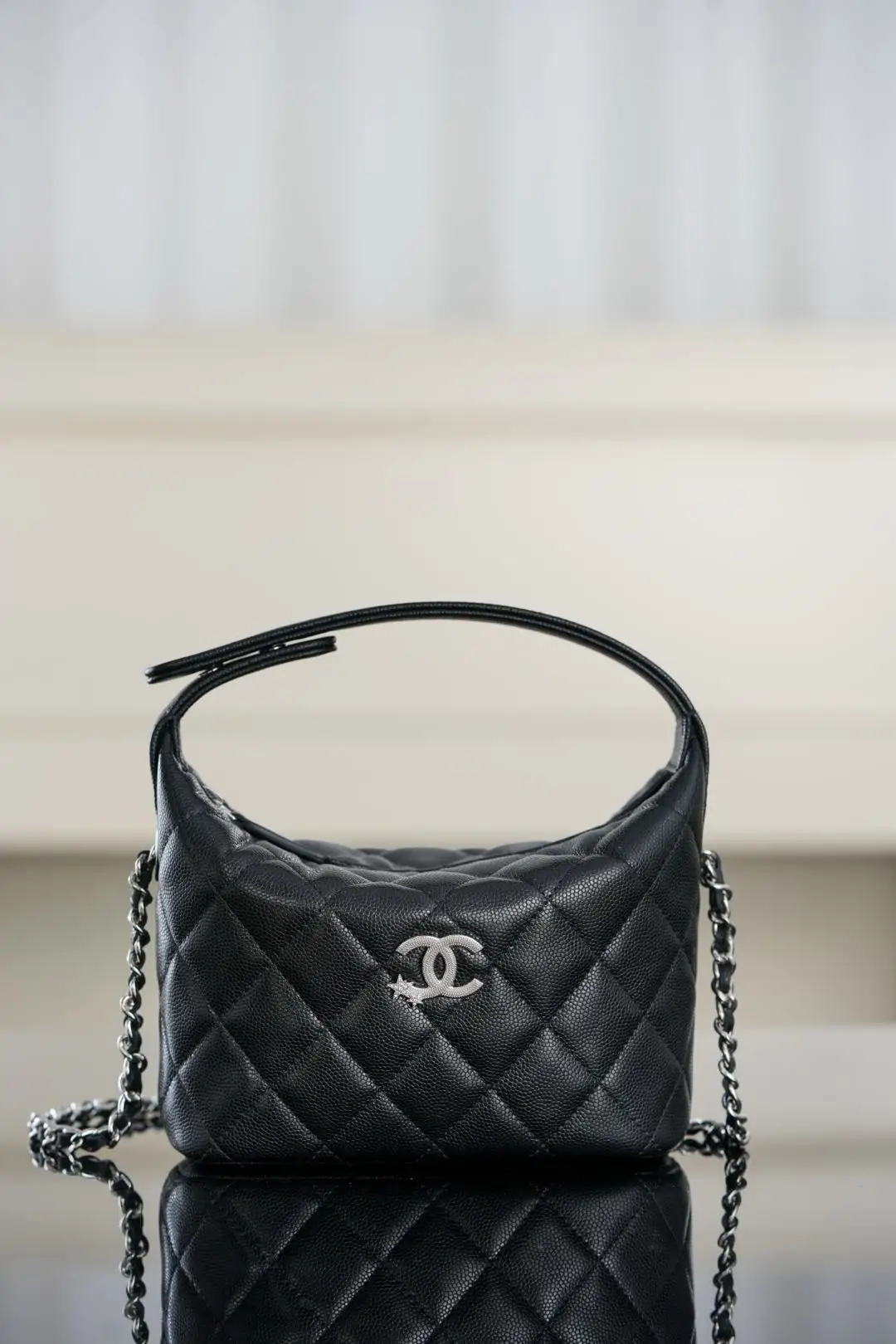 Chanel 25B Star Buckle Lunch Box Bag Women s Handbag Shoulder Bag Chanel 25B Star Buckle Lunch Box Bag Women s Handbag Shoulder Bag