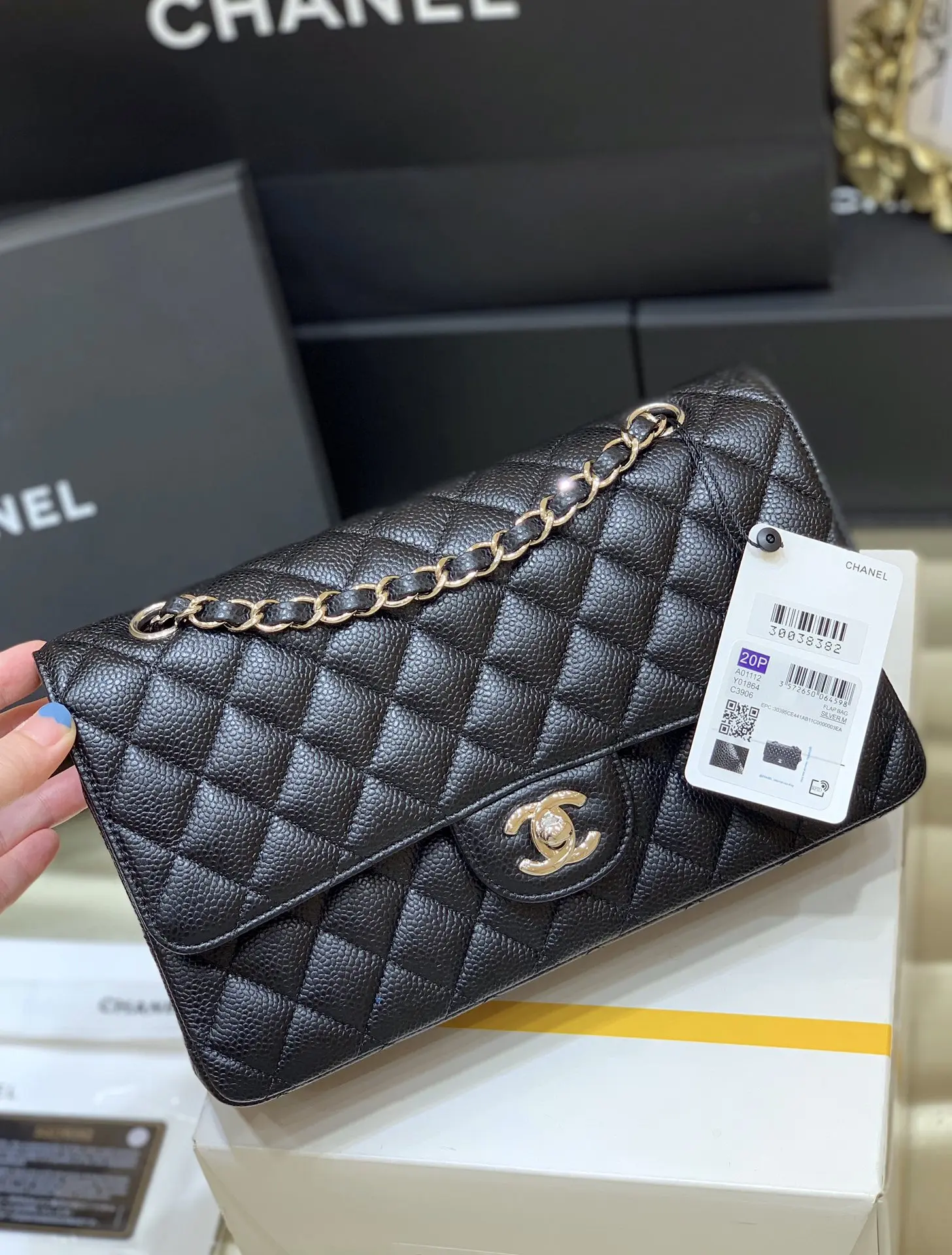 Chanel 1112 Classic Flap Bag CF Medium Women s Crossbody Bag Chanel 1112 Classic Flap Bag CF Medium Women s Crossbody Bag