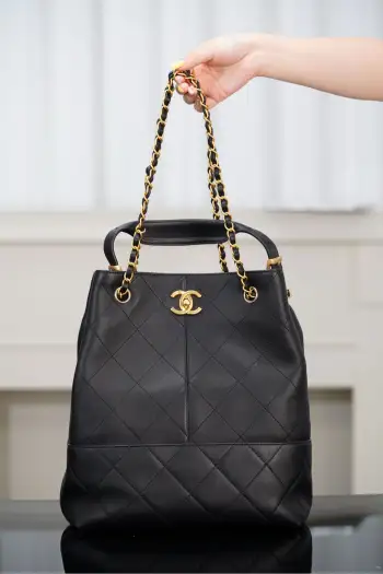 25A Metiers d Art Bucket Bag Women s Handbag Shoulder Bag Replica Chanel womens bags