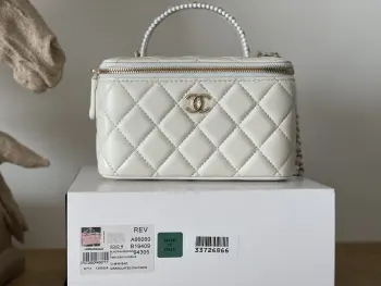 66060 25s Pearl Cosmetic Long Box Makeup White Ladies Handbag Crossbody Bag Replica Chanel womens bags