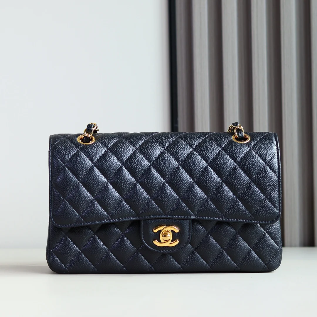 Chanel 1112 CF Classic Flap 25cm Crossbody Bag
