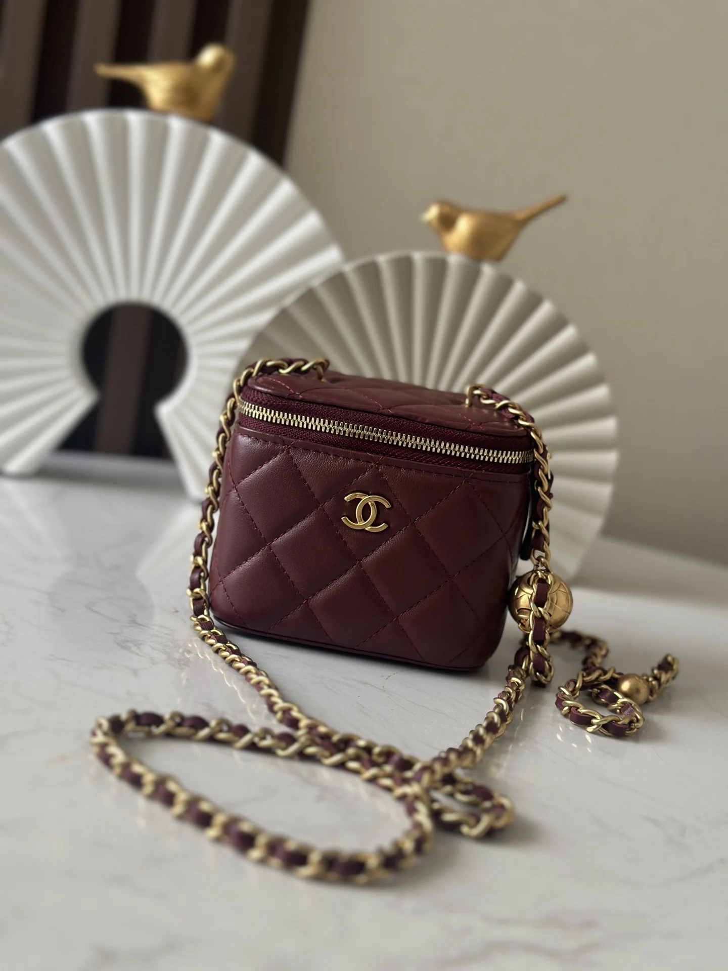 Chanel 66014 Mini Classic Chain Box Handbag Cosmetic Bag Crossbody Bag Chanel 66014 Mini Classic Chain Box Handbag Cosmetic Bag Crossbody Bag