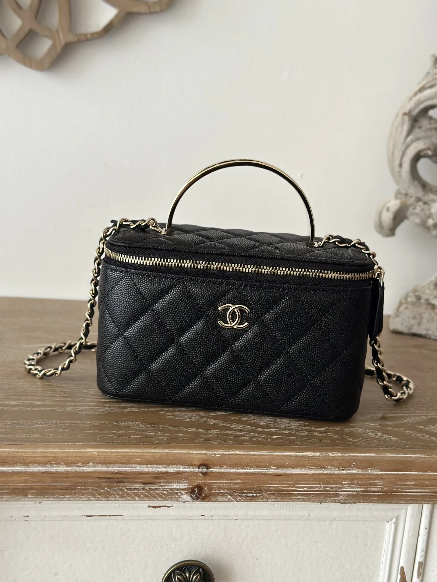 Chanel 66009 New Enamel Buckle Large Chain Cosmetic Bag Women s Handbag Crossbody Bag