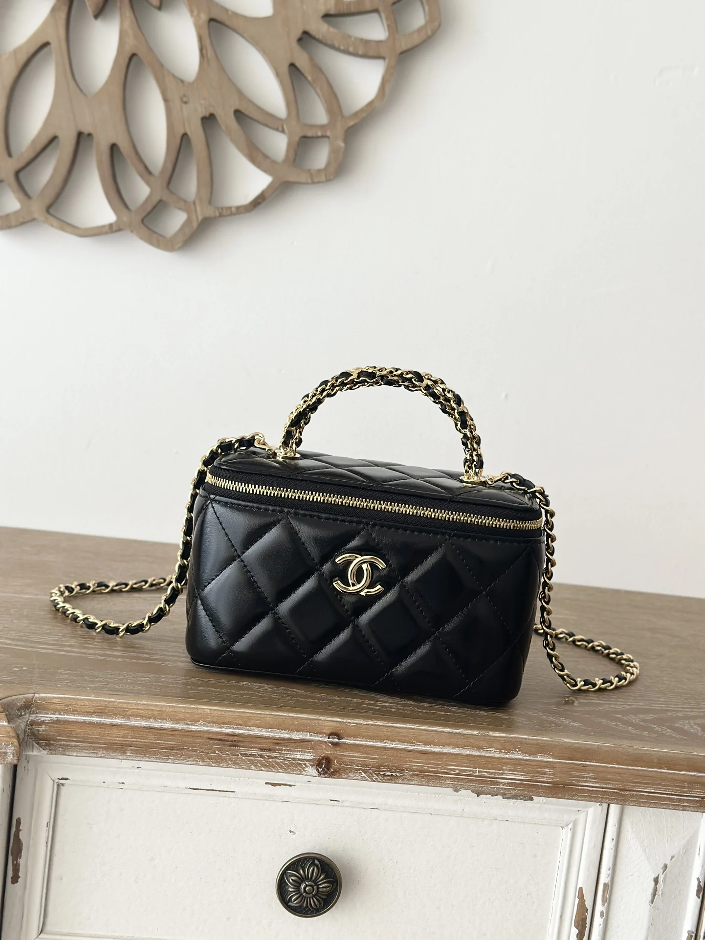 Chanel 66025 24B Cosmetic Bag Women s Handbag Crossbody Bag Chanel 66025 24B Cosmetic Bag Women s Handbag Crossbody Bag
