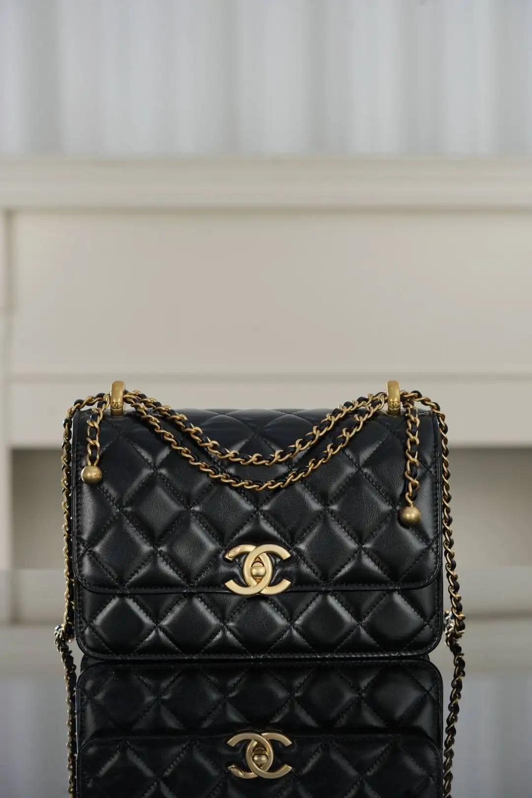 Chanel 25s Double Gold Ball 22cm Women s Top Handle Crossbody Bag Chanel 25s Double Gold Ball 22cm Women s Top Handle Crossbody Bag