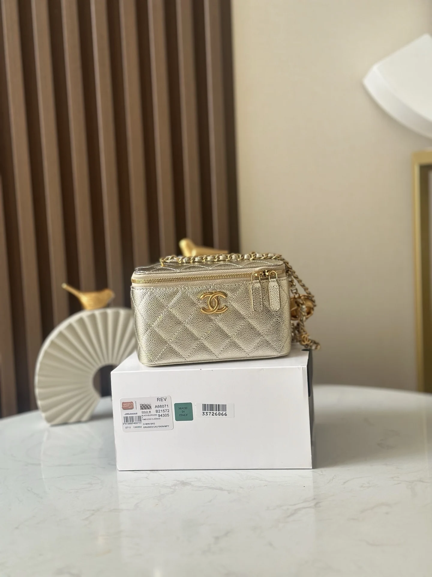 Chanel 66071 25B Classic Double C Buckle Cosmetic Bag Women s Crossbody Bag