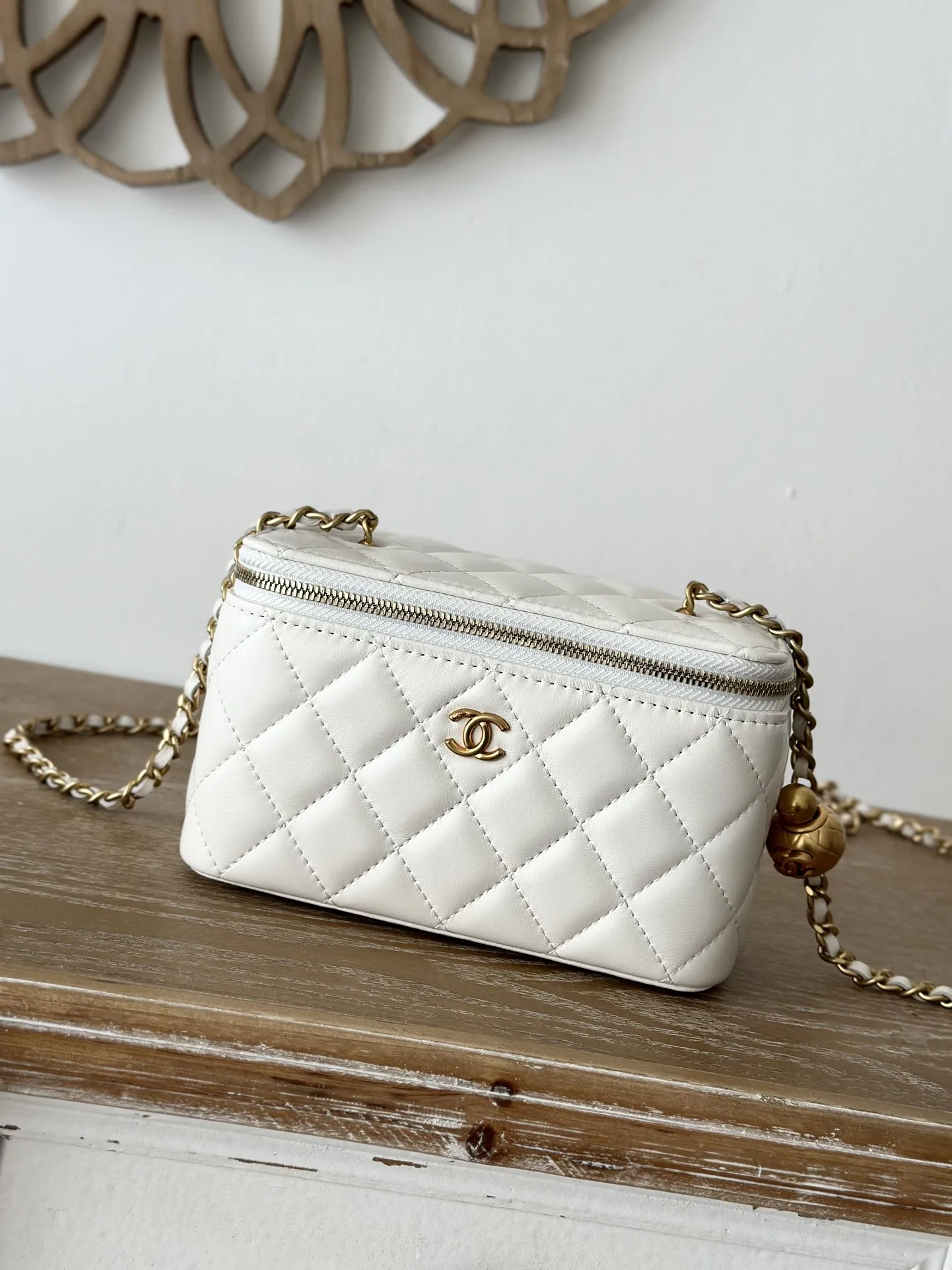 Chanel 66015 Large Cosmetic Bag Crossbody Bag