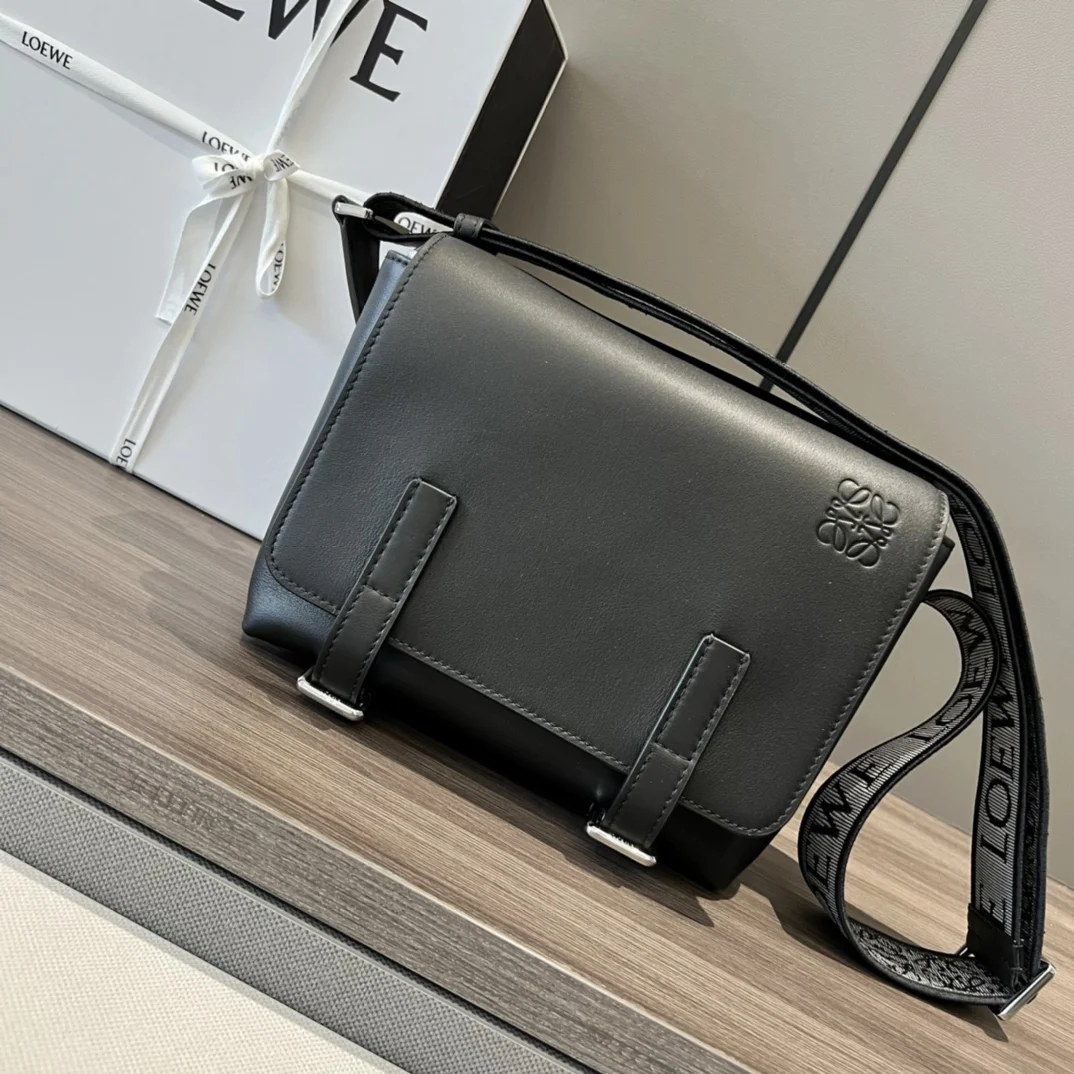 Loewe 11388 Military Messenger Bag