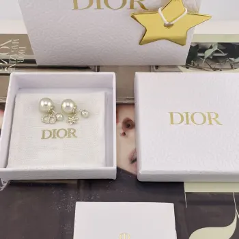 CD Xiaomi Flower Double Pearl Earrings Replica Dior Earrings