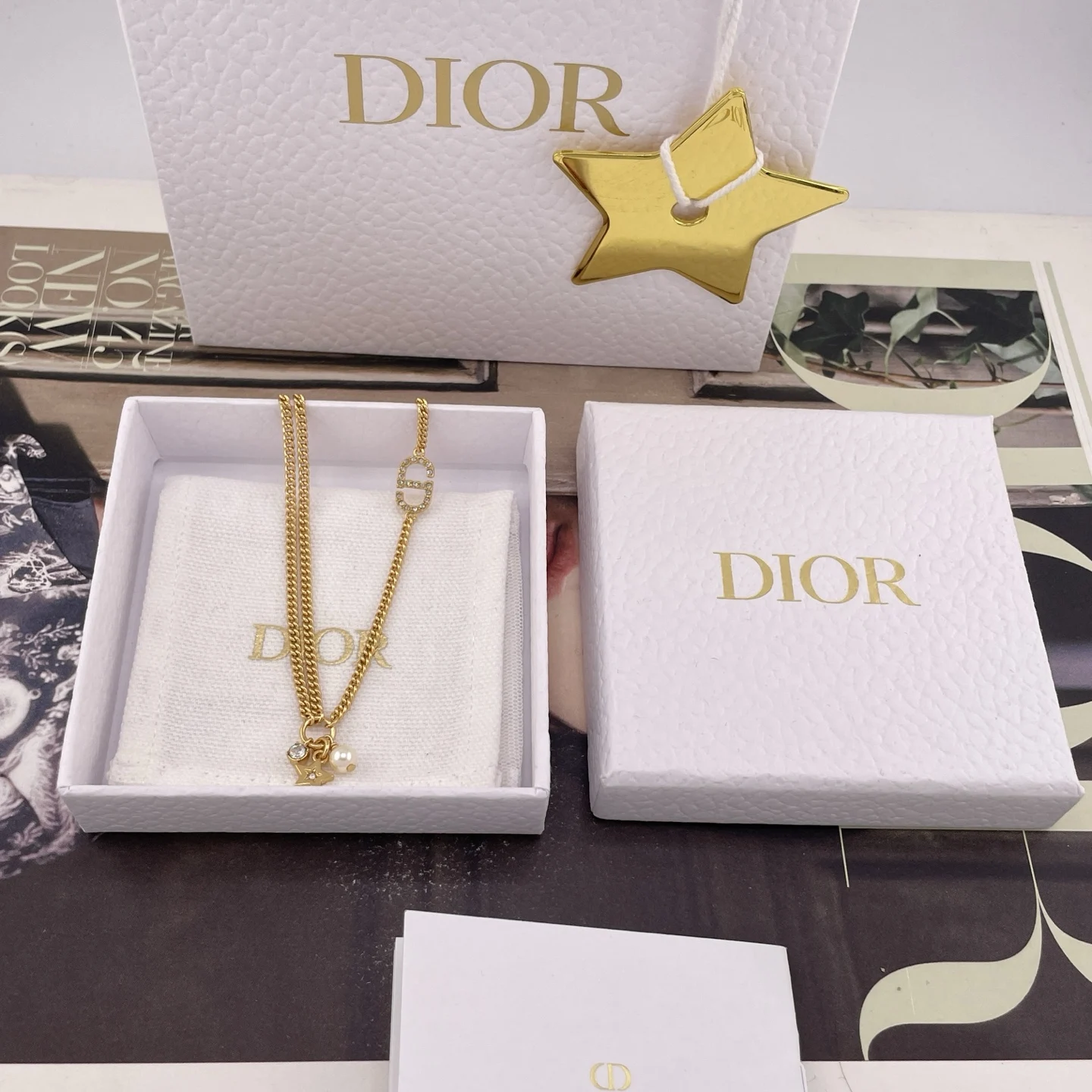 Dior Petite Halo Diamond Pendant Necklace
