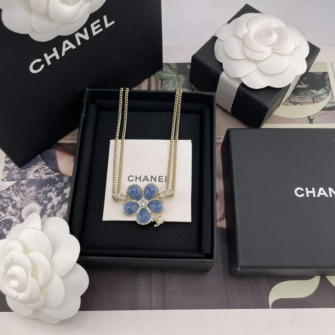 Chanel Imitation Denim Floral Pendant Choker Chanel Imitation Denim Floral Pendant Choker