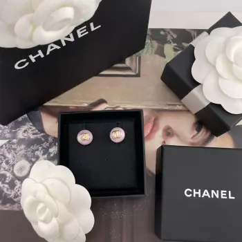 216711 [Chanel Light Pink Gold Bean Earrings] 26C Early Spring Newest Collection, In Stock Super Tender Peach Pink, Sweet but Not Greasy Dopamine Color Scheme, Pink Enamel is a Lighter Shade, with a Pearlescent Feel, Very Beautiful! Replica Chanel Earrings