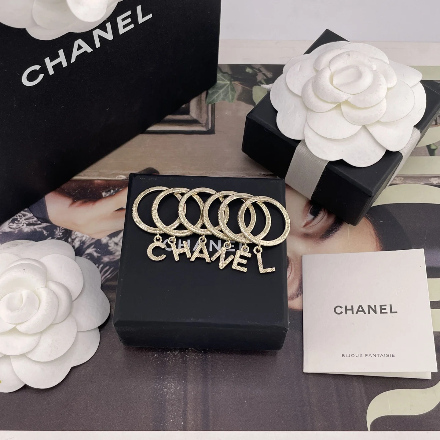 Chanel Six-piece letter ring set