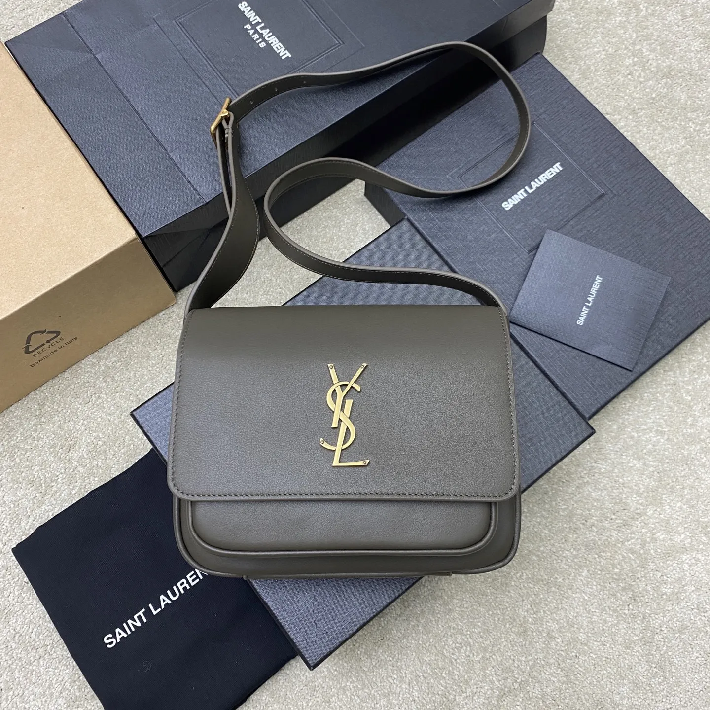 SAINT LAURENT 718556 Classic Niki Handbag Besace Saddle Bag