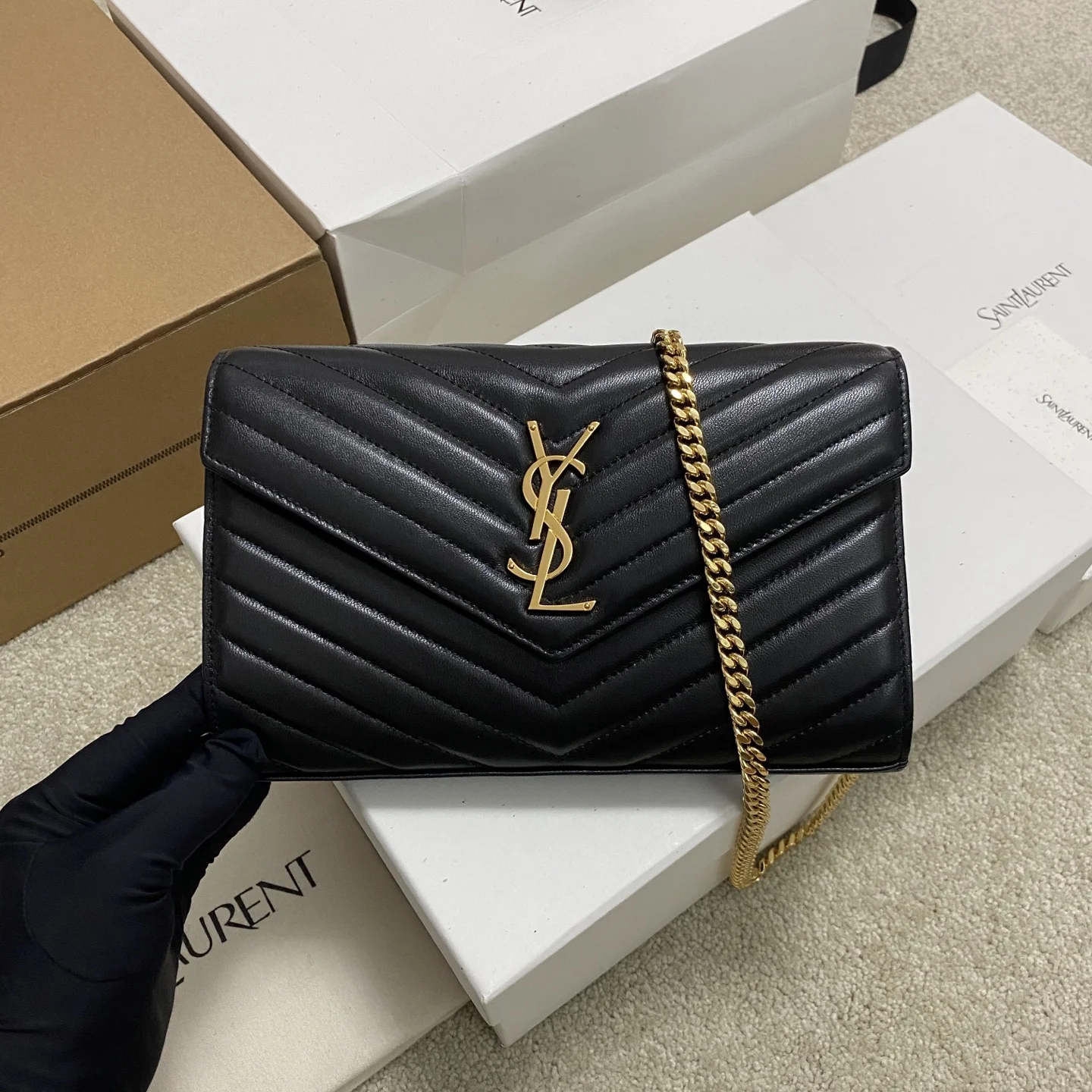 SAINT LAURENT 377828 MONOGRAM Lambskin Chain Crossbody Bag
