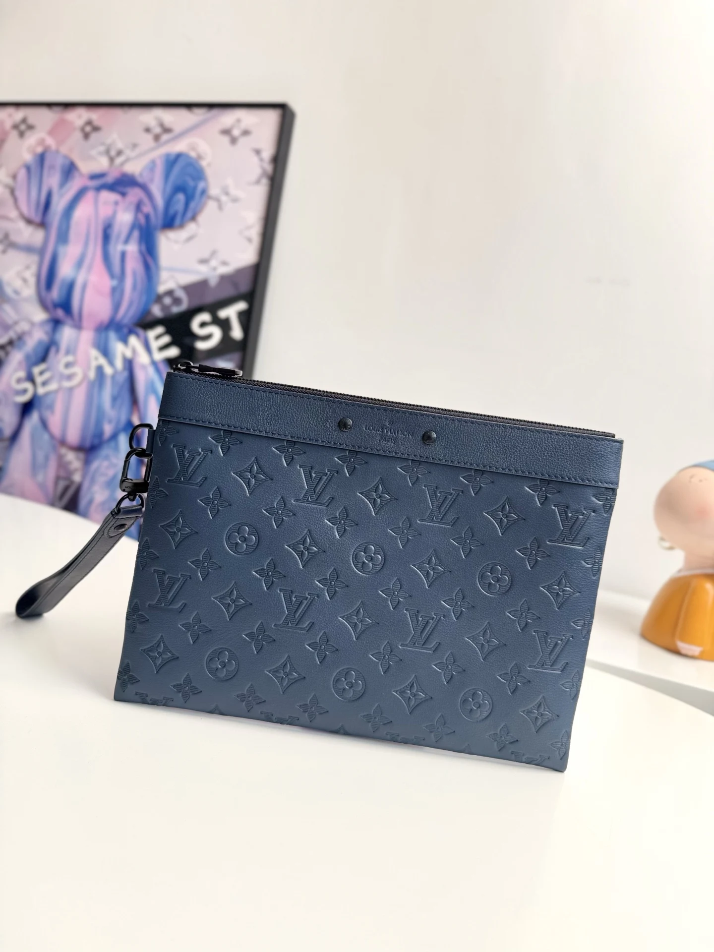 Louis Vuitton Overseas Original M14914 Pochette To-Go Clutch