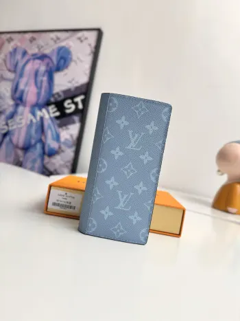 Overseas Original M14110 Brazza Wallet Replica Louis Vuitton wallets