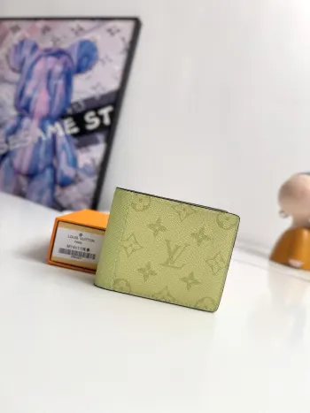 Overseas Original M14111 Multiple Wallet Replica Louis Vuitton wallets