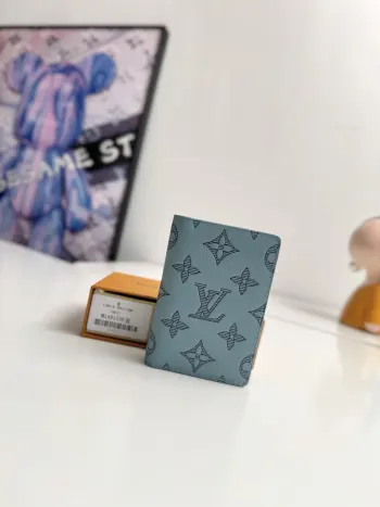 Overseas Original M14915 Pocket Clip Wallet Replica Louis Vuitton wallets