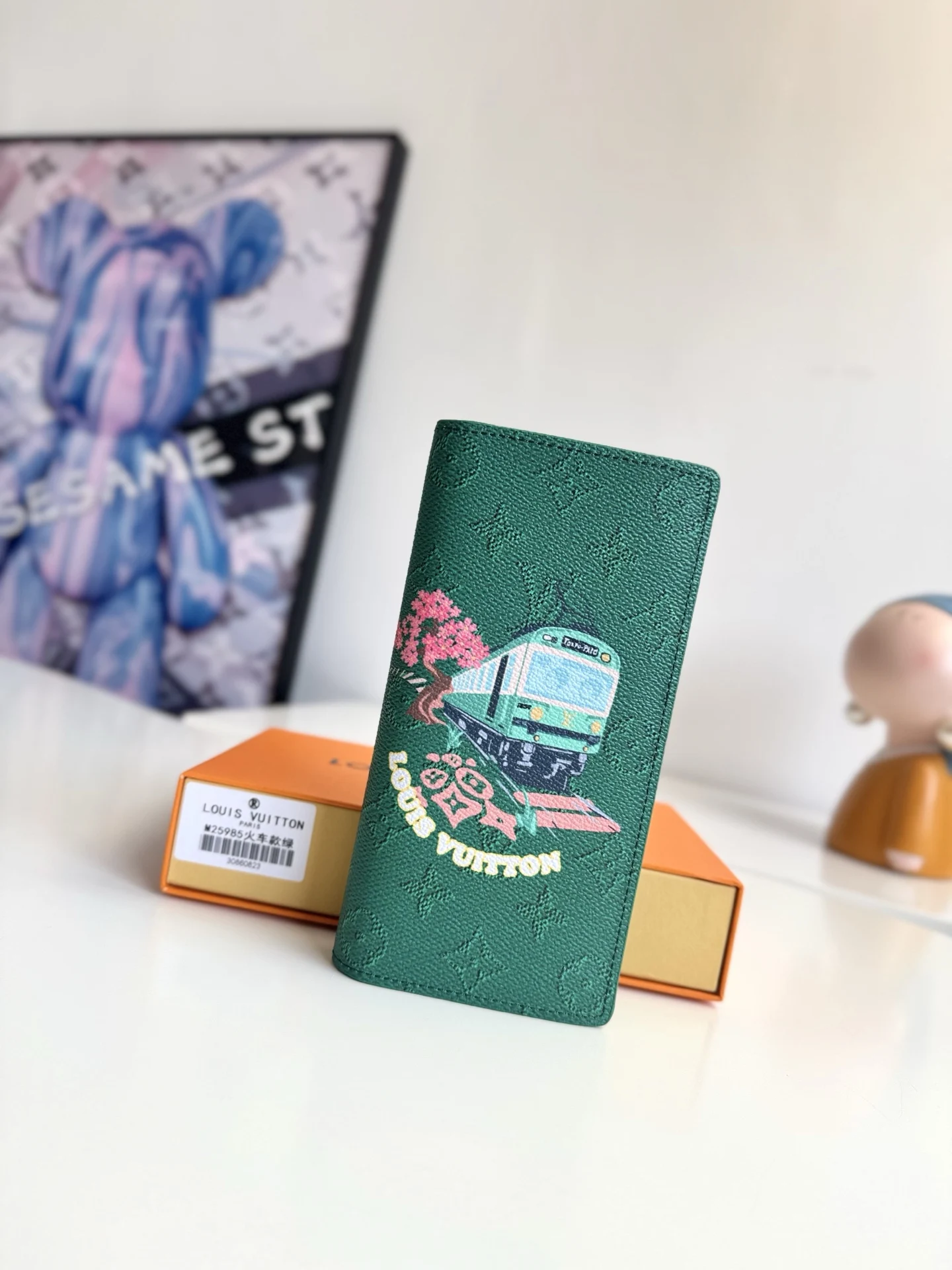 Louis Vuitton Overseas Original M25985 Wallet