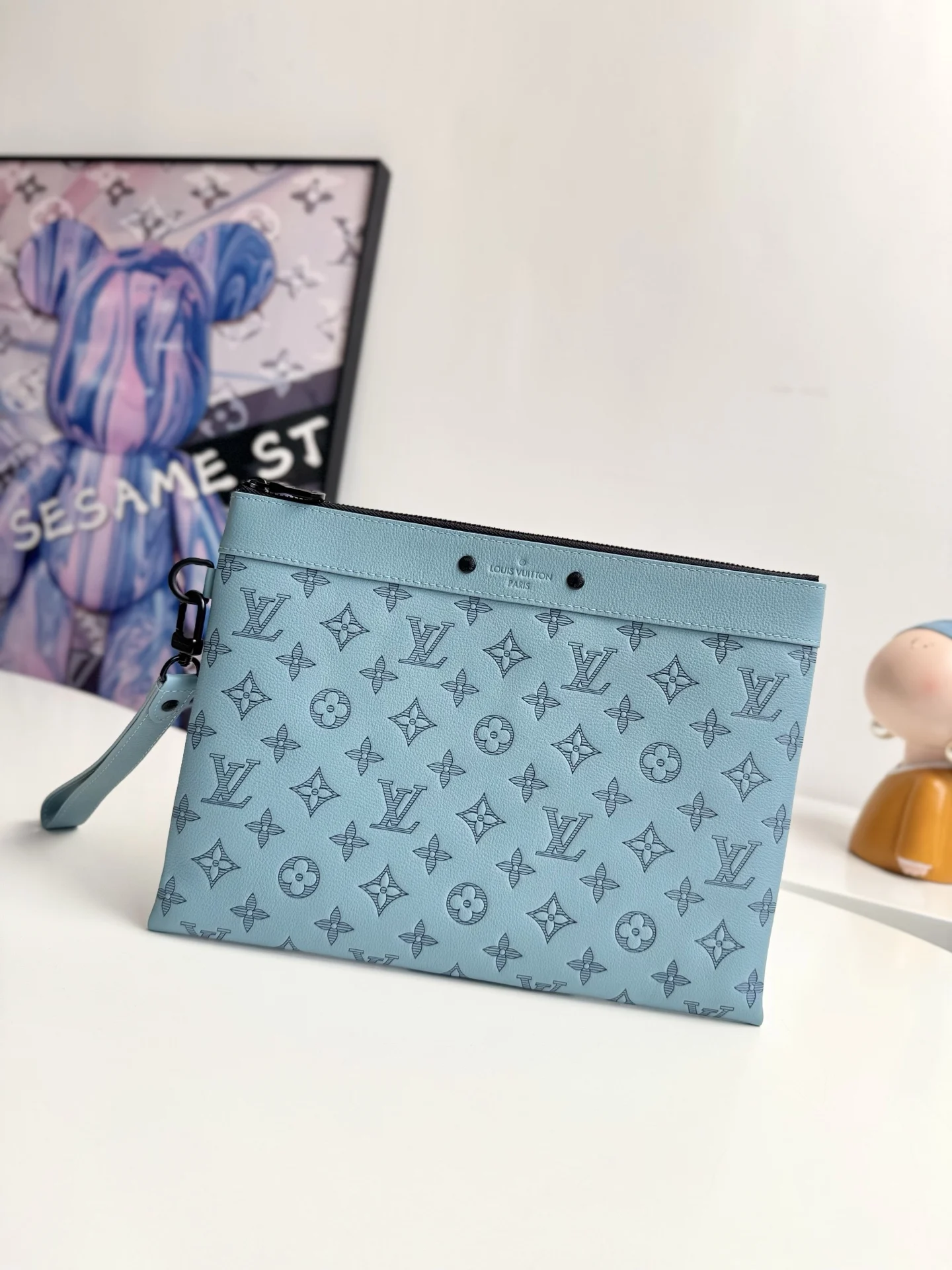 Louis Vuitton Overseas Original M14914 Pochette To-Go Clutch