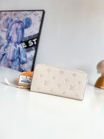 Original Overseas M61864 Wallet Replica Louis Vuitton wallets